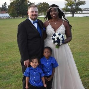 Meet your Posher, Shai